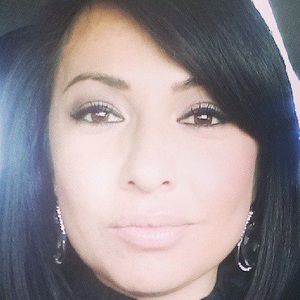 Meet your Posher, Yvette